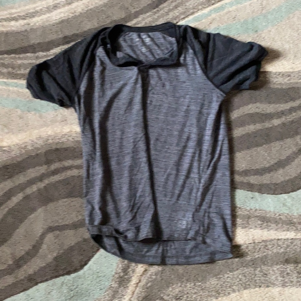 American eagle outfitters t-shirt